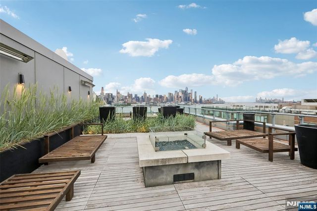 9 Ave At Port Imperial 1007, West New York, NJ 07093