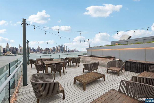 9 Ave At Port Imperial 1007, West New York, NJ 07093
