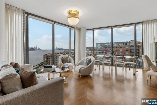 9 Ave At Port Imperial 1007, West New York, NJ 07093