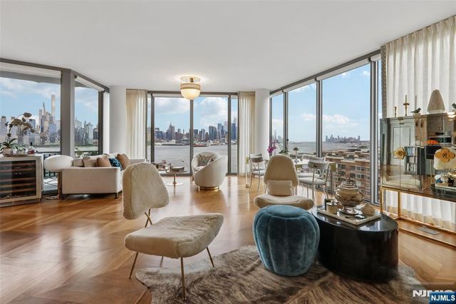 9 Ave At Port Imperial 1007, West New York, NJ 07093
