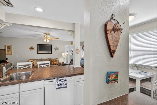 3301 Prince Edward Island CIR 2, Fort Myers, FL 33907