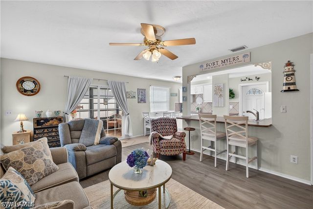 3301 Prince Edward Island CIR 2, Fort Myers, FL 33907
