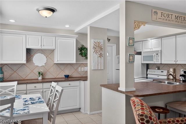 3301 Prince Edward Island CIR 2, Fort Myers, FL 33907