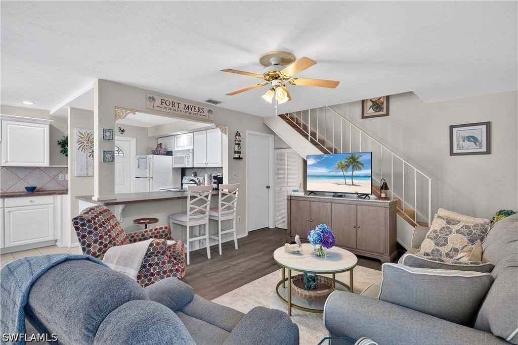 3301 Prince Edward Island CIR 2, Fort Myers, FL 33907
