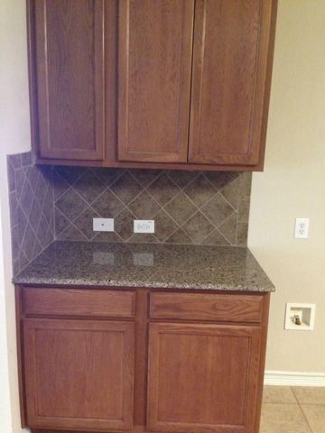 5845 Pinebrook Drive, The Colony, TX 75056