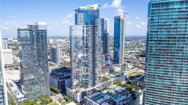 851 NE 1st Avenue 1802, Miami, FL 33132