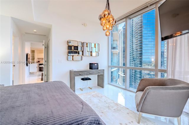 851 NE 1st Avenue 1802, Miami, FL 33132