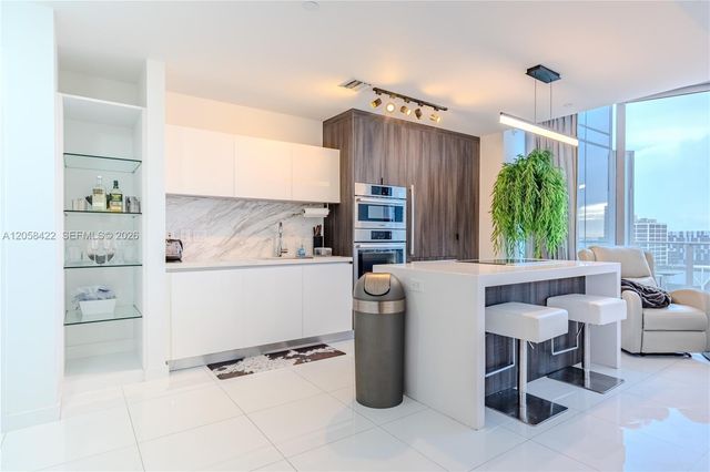 851 NE 1st Avenue 1802, Miami, FL 33132