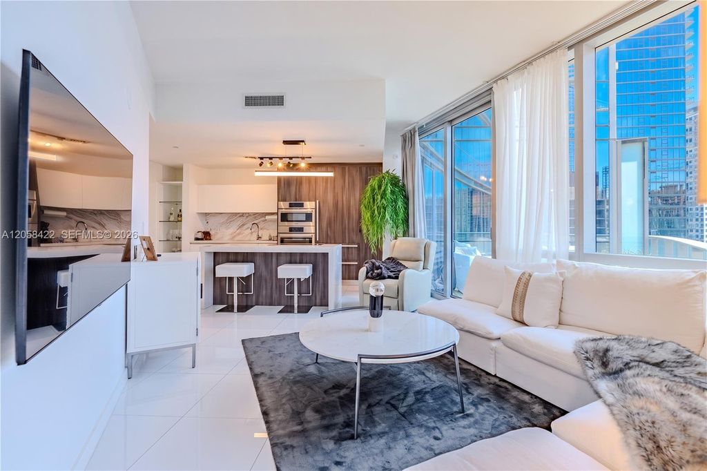 851 NE 1st Avenue 1802, Miami, FL 33132