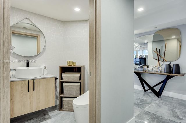 2000 Island Blvd 2507, Aventura, FL 33160