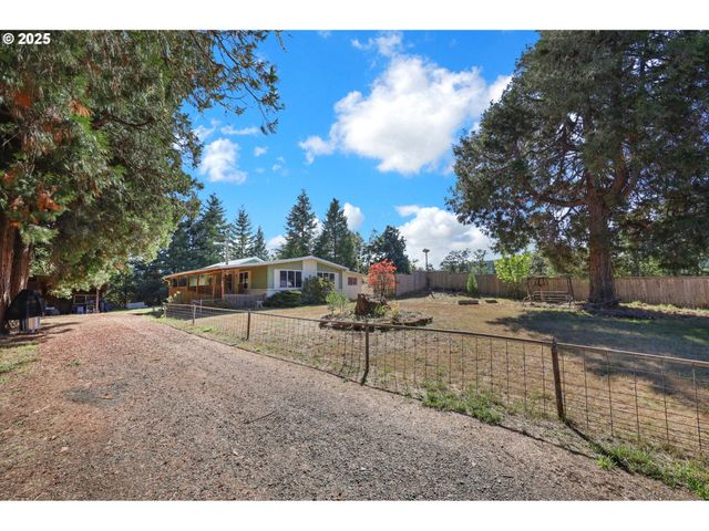 31145 KENADY Ln, Cottage Grove, OR 97424