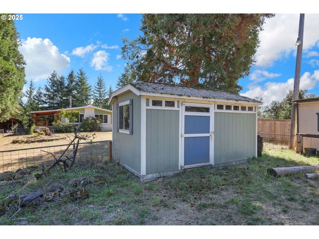 31145 KENADY Ln, Cottage Grove, OR 97424