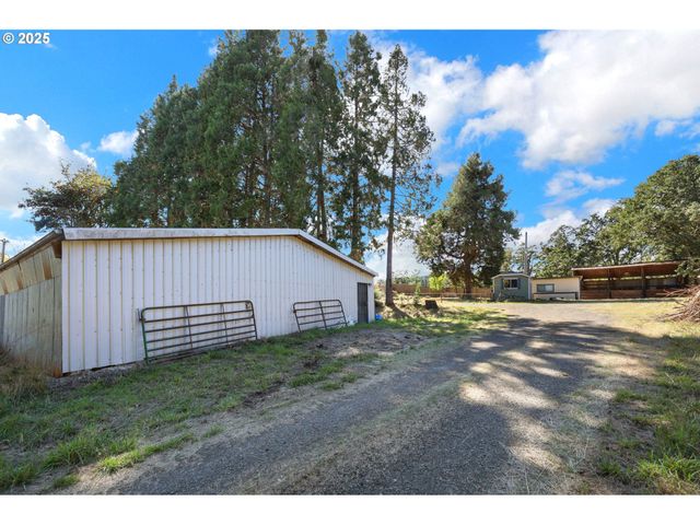 31145 KENADY Ln, Cottage Grove, OR 97424