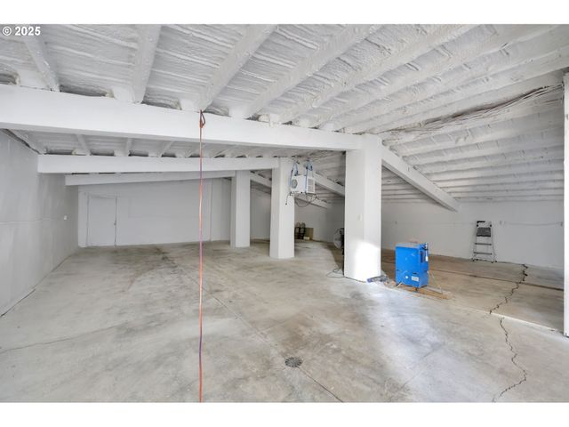 31145 KENADY Ln, Cottage Grove, OR 97424