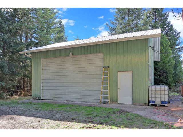 31145 KENADY Ln, Cottage Grove, OR 97424