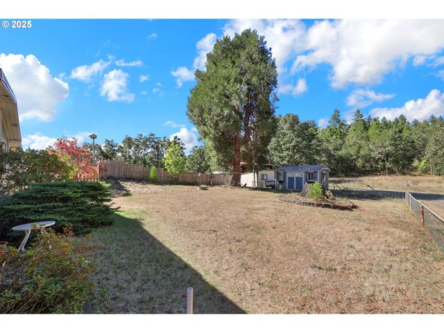 31145 KENADY Ln, Cottage Grove, OR 97424