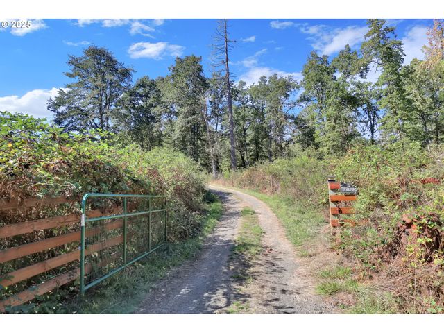 31145 KENADY Ln, Cottage Grove, OR 97424