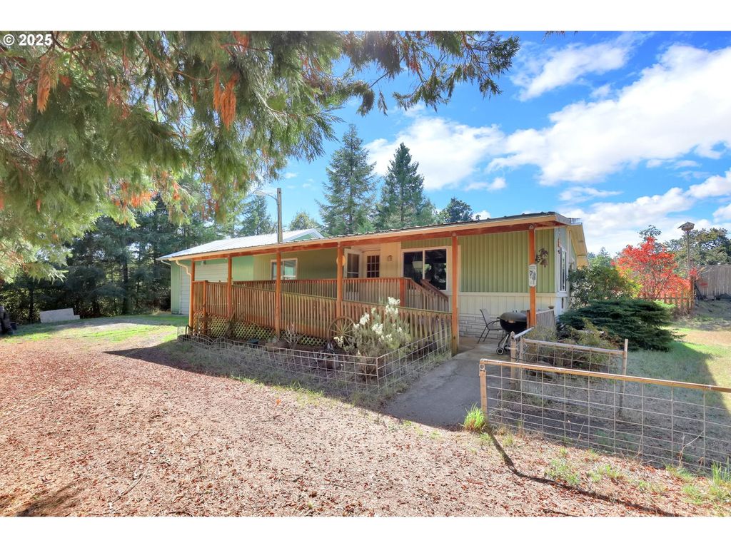 31145 KENADY Ln, Cottage Grove, OR 97424