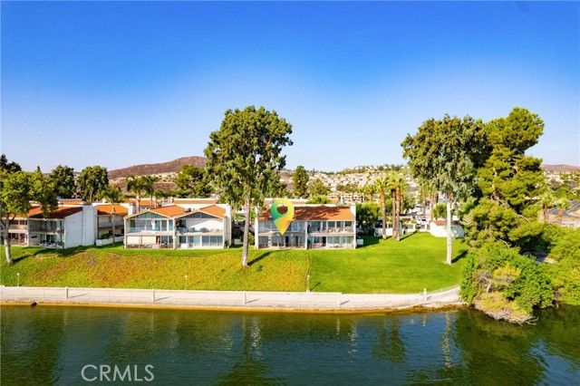 22054 Treasure Island, Canyon Lake, CA 92587