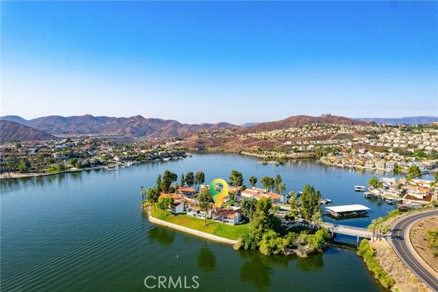 22054 Treasure Island, Canyon Lake, CA 92587