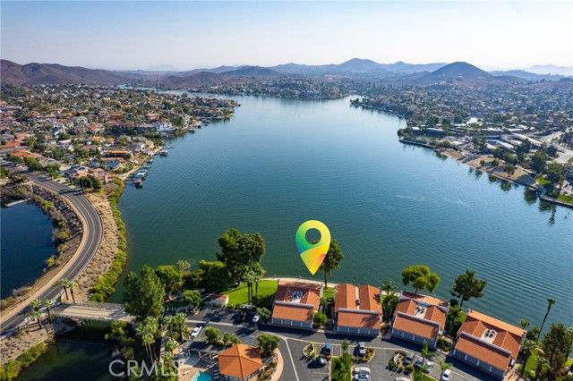 22054 Treasure Island, Canyon Lake, CA 92587