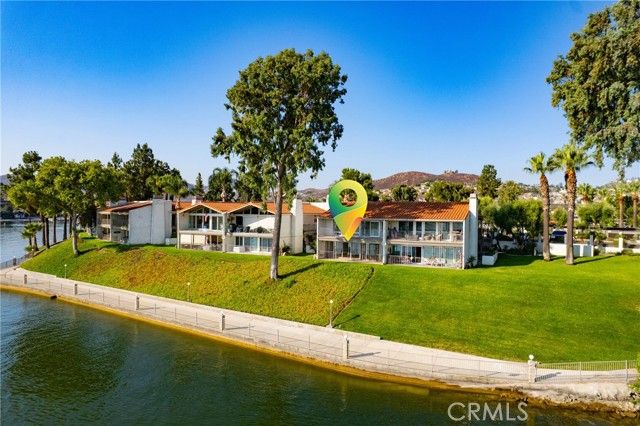 22054 Treasure Island, Canyon Lake, CA 92587