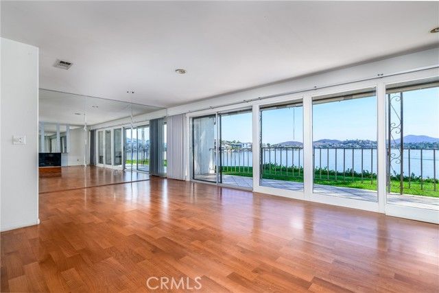 22054 Treasure Island, Canyon Lake, CA 92587