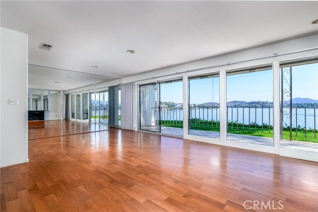 22054 Treasure Island, Canyon Lake, CA 92587