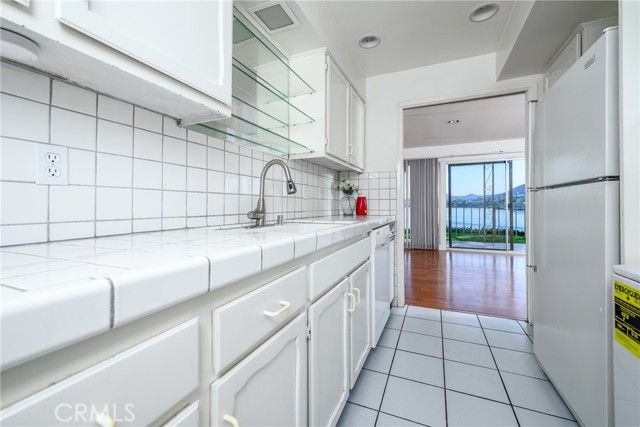 22054 Treasure Island, Canyon Lake, CA 92587