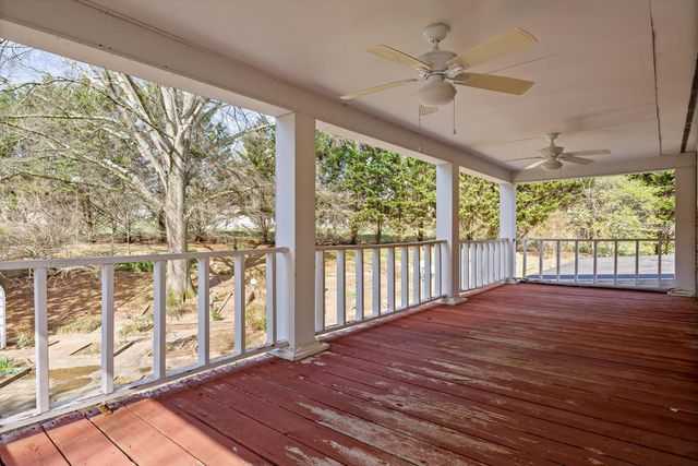 9113 Edgewater Road, Chattanooga, TN 37416