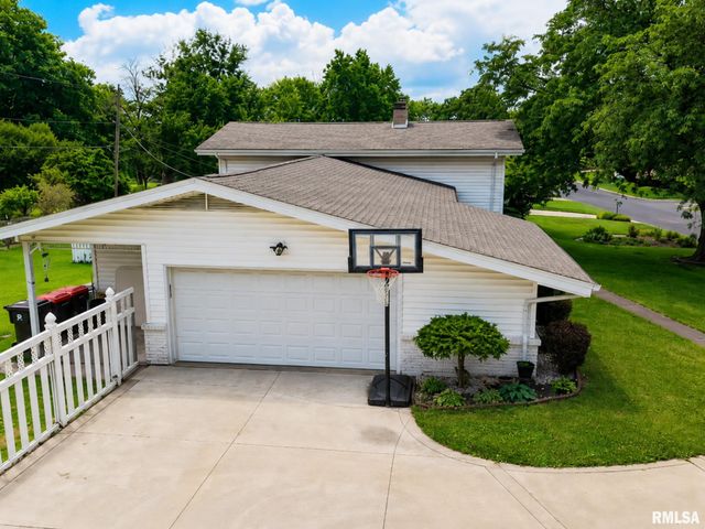 4826 N BIGELOW Street, Peoria, IL 61614