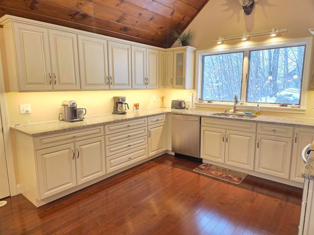 36 Westview Road, Lincoln, NH 03251