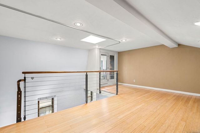 148 F St 4, Boston, MA 02127