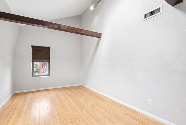 148 F St 4, Boston, MA 02127