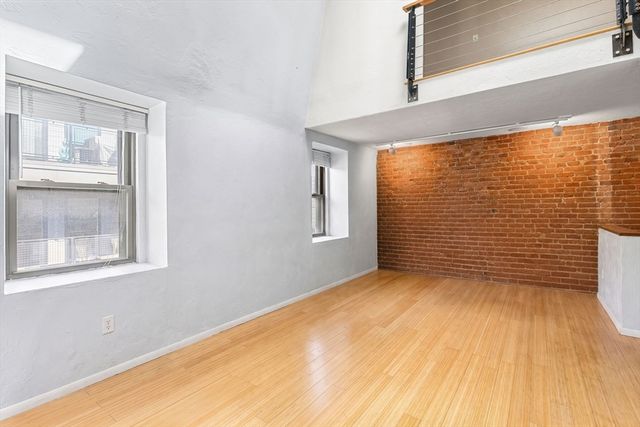 148 F St 4, Boston, MA 02127