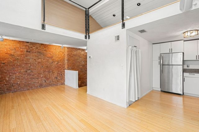 148 F St 4, Boston, MA 02127