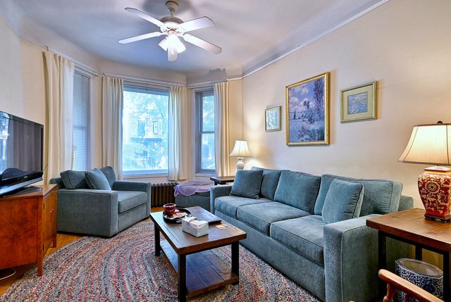 1461 W Winona Street, Chicago, IL 60640