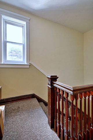 1461 W Winona Street, Chicago, IL 60640