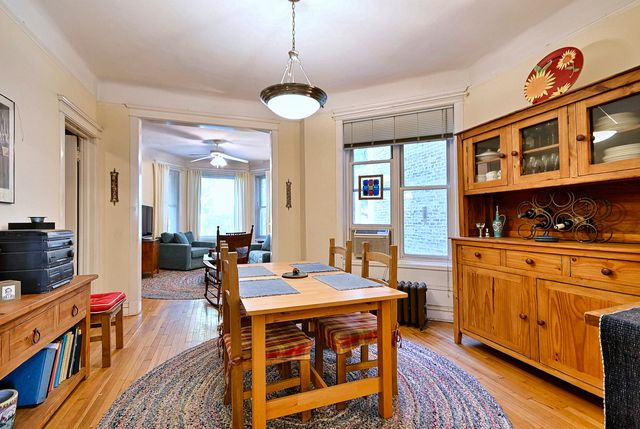 1461 W Winona Street, Chicago, IL 60640