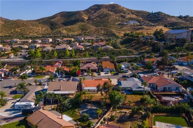 24064 Cruise Circle, Canyon Lake, CA 92587