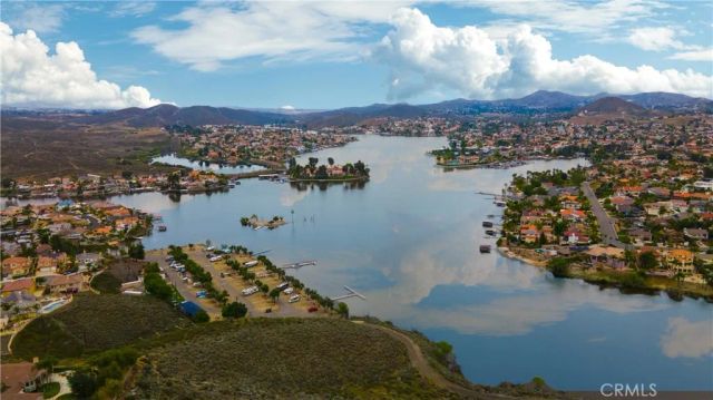 24064 Cruise Circle, Canyon Lake, CA 92587