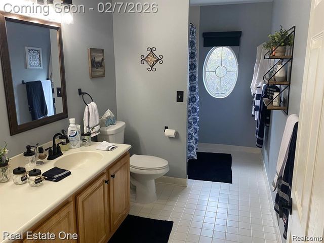 7305 GATEWAY Drive, West Bloomfield Charter Township, MI 48322