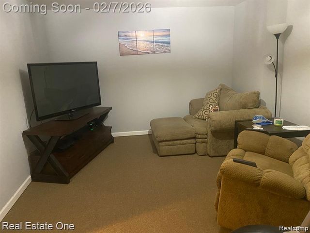 7305 GATEWAY Drive, West Bloomfield Charter Township, MI 48322