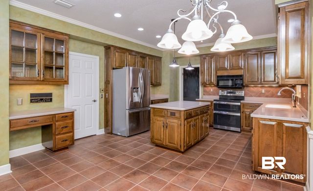 1908 Twin Oaks Court, Mobile, AL 36609