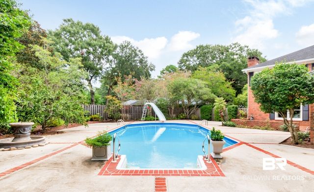 1908 Twin Oaks Court, Mobile, AL 36609
