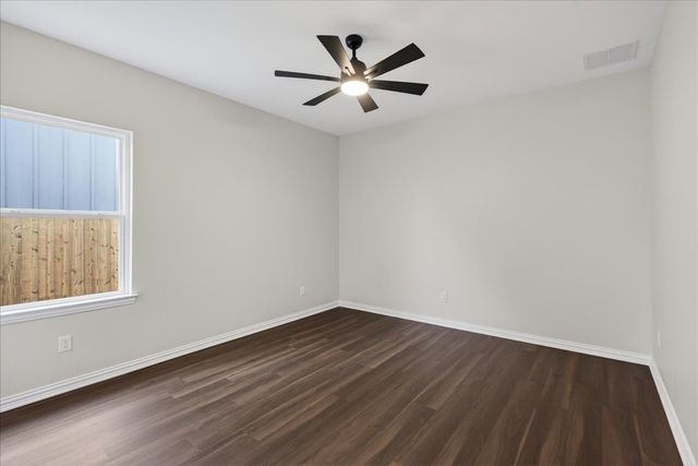 117 Bexar Street, Mabank, TX 75147