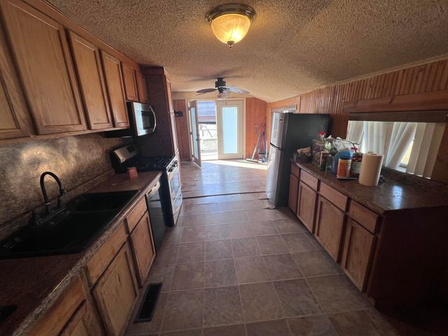 534 Barrett ave Avenue, Jackson, MI 49202