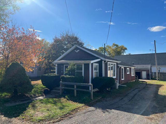 534 Barrett ave Avenue, Jackson, MI 49202