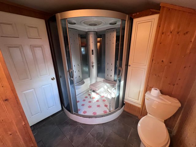 534 Barrett ave Avenue, Jackson, MI 49202