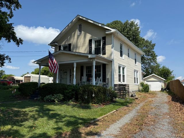 1935 Hughes Avenue, Lynchburg, VA 24521